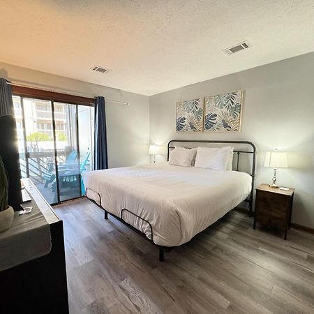 Spacious Modern Condo - 1St Floor - One Block To The Beach 默特尔比奇 外观 照片